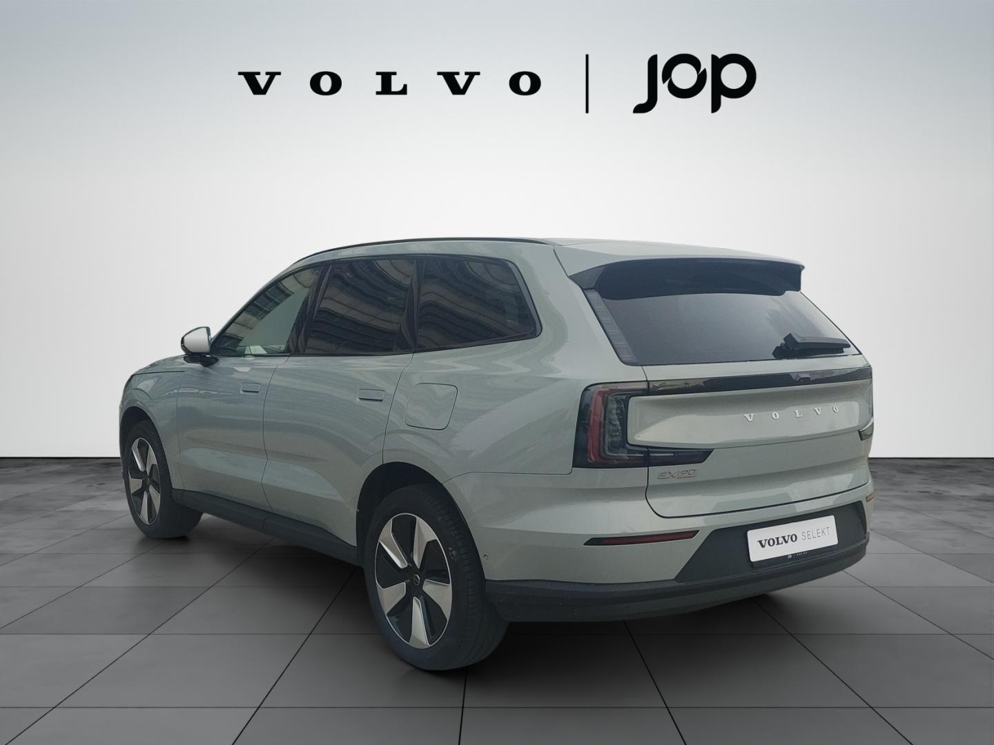 Volvo EX90