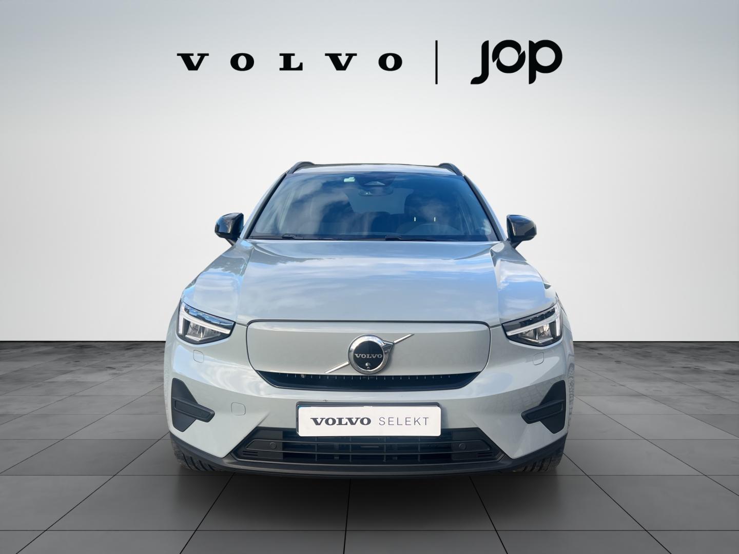 Volvo EX40