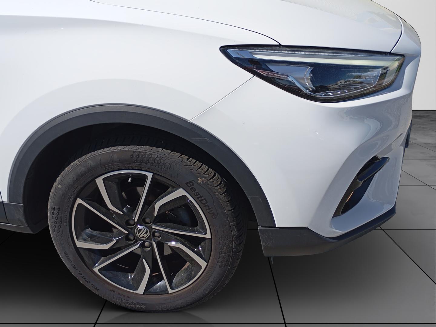 MG ZS