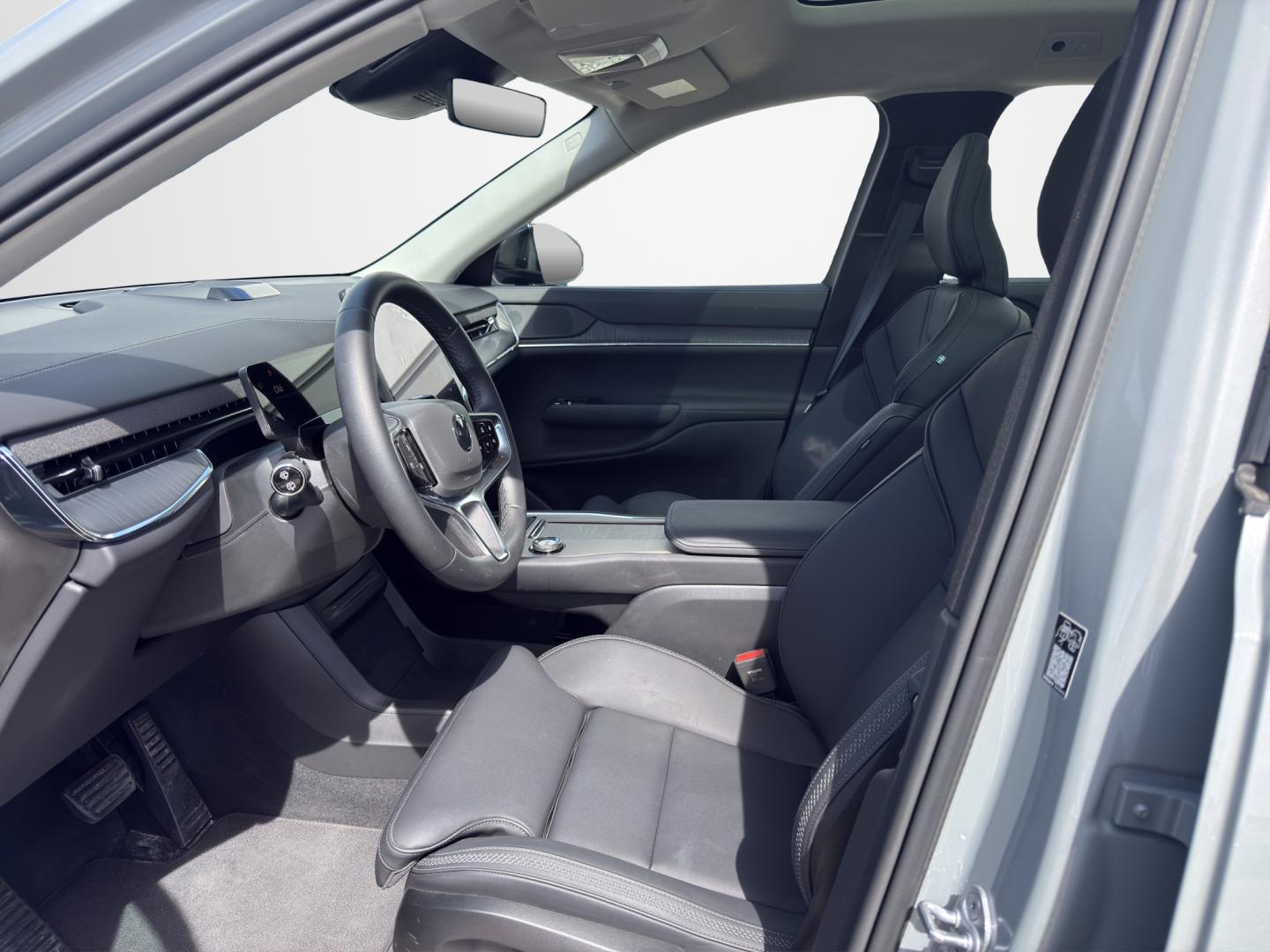 Volvo EX90