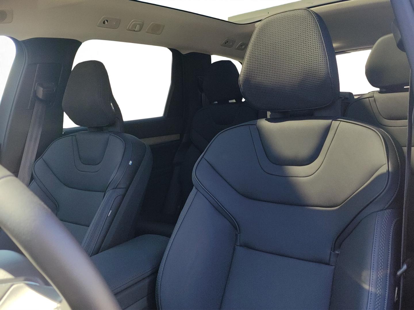 Volvo EX90