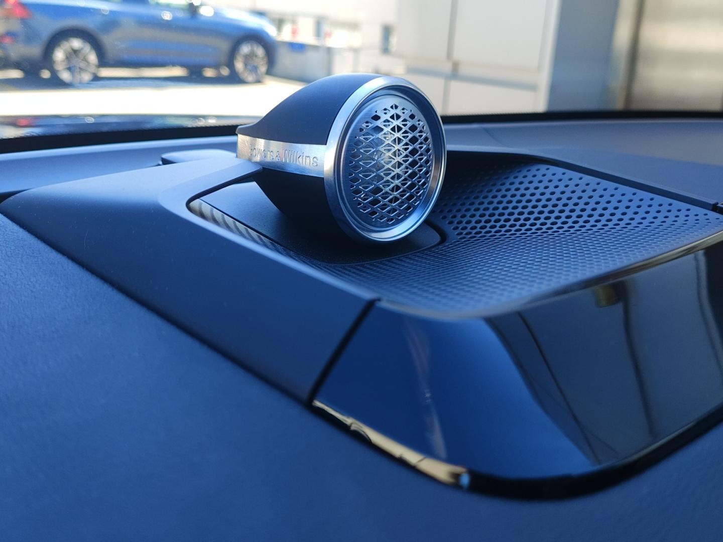 Volvo EX90