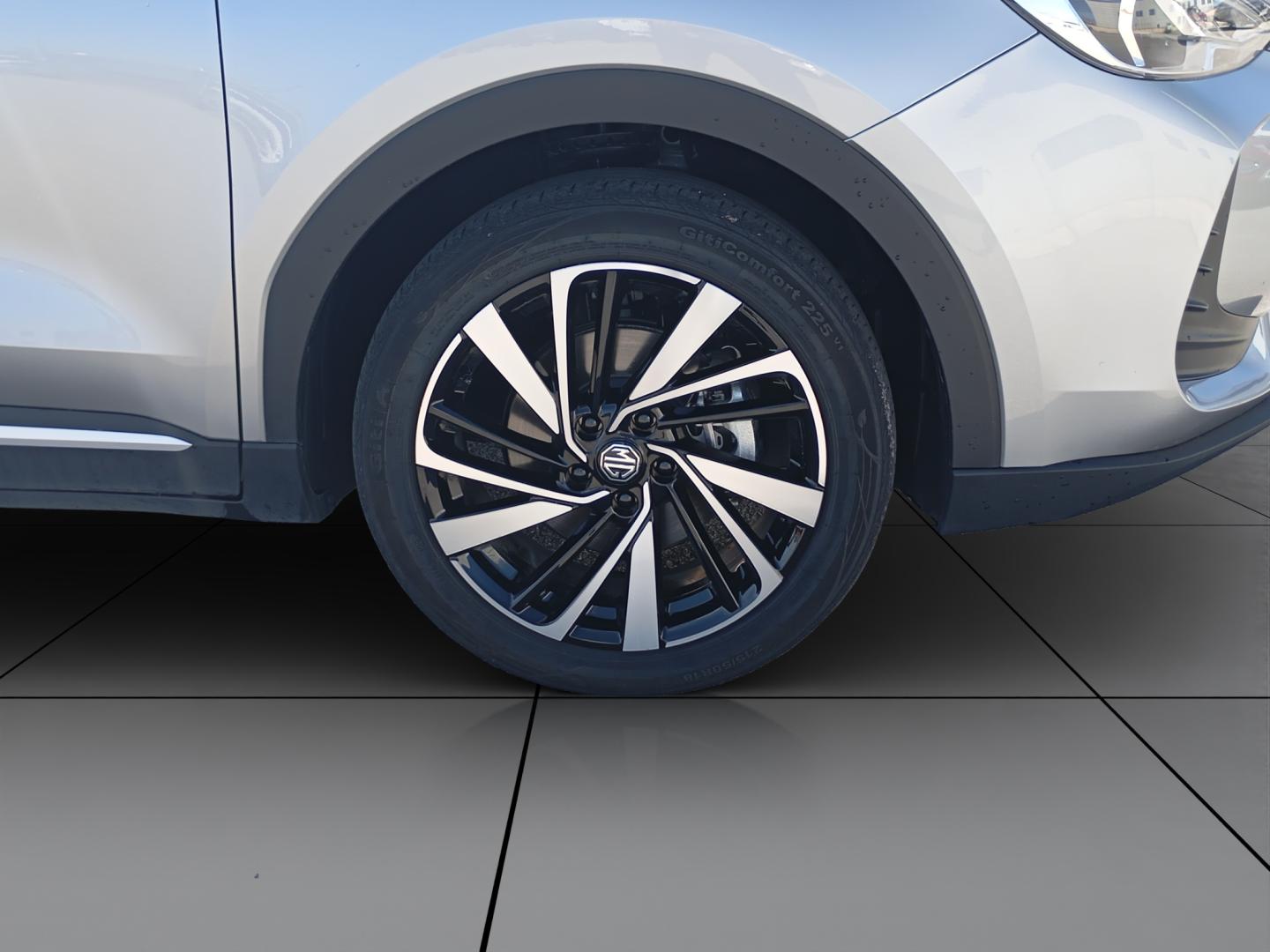 MG ZS HEV